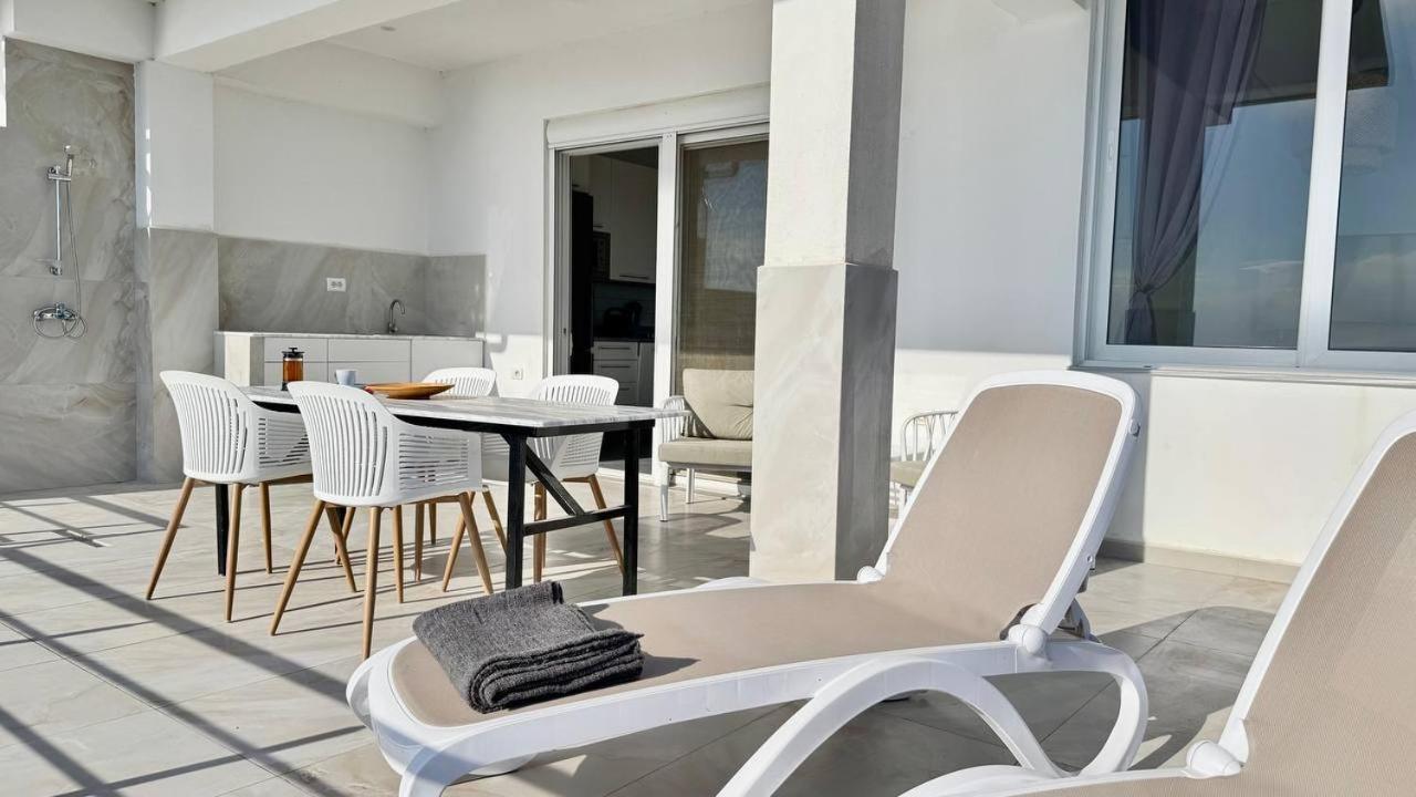 Апартаменты Viola Sea View Penthouse Саранда Экстерьер фото